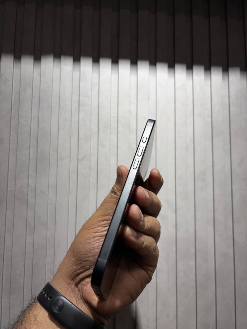 Iphone 16 plus 2