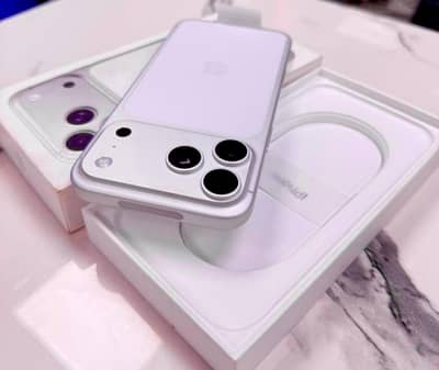 New Brand New IPhone 17 Pro Max CosmicSilver Warranty 100/100 BrandNew