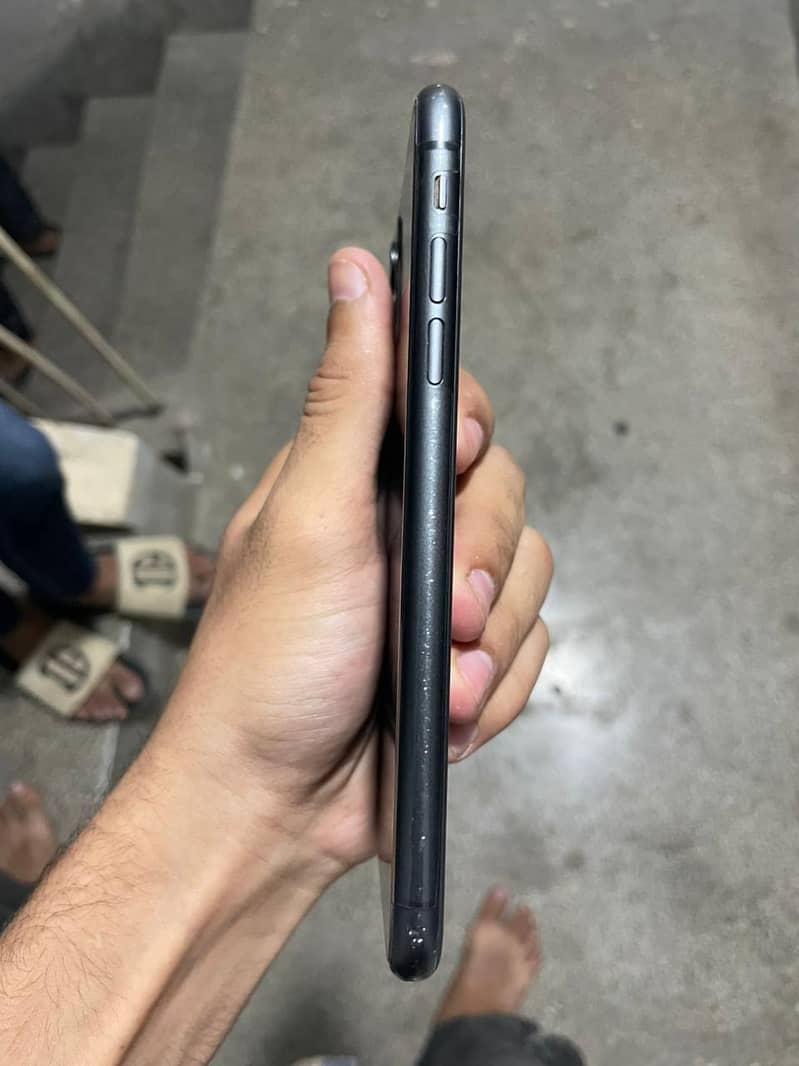 IPHONE 11 2