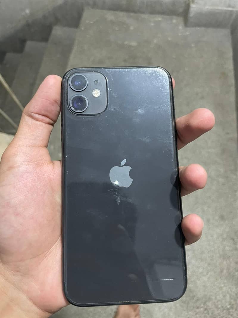 IPHONE 11 5