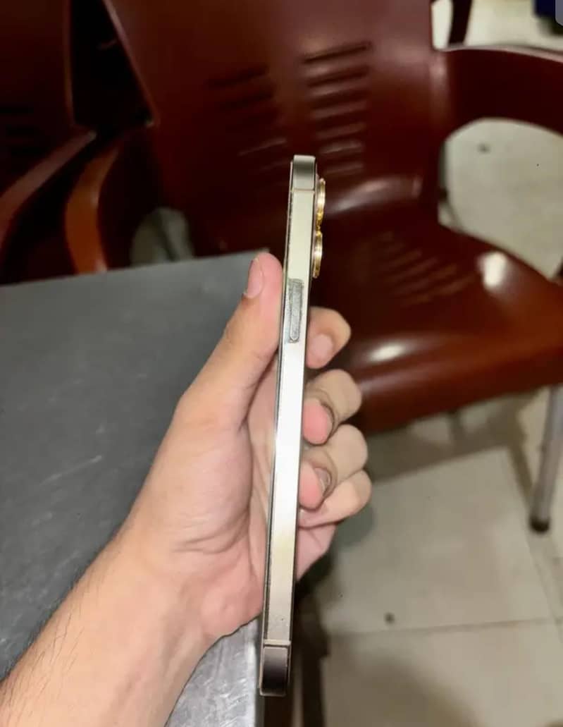 Iphone 12 pro Max FU E-Sim Working 4