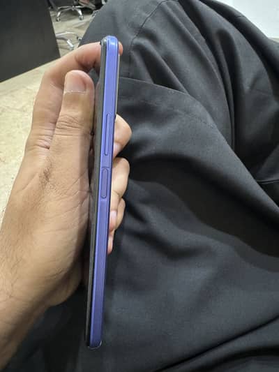 Vivo v21