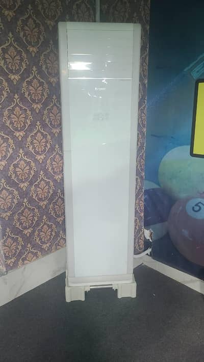 Gree Cabinet 2 Ton