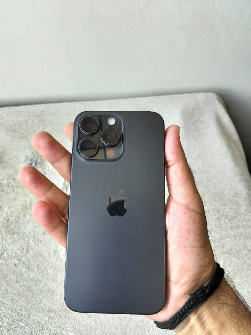 iPhone 15 Pro max 0