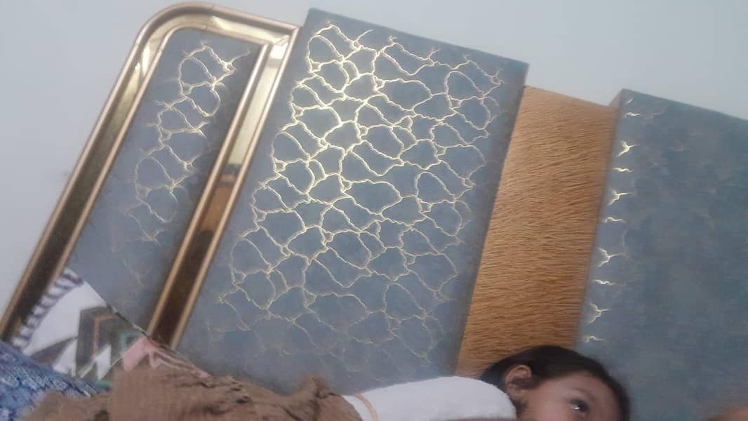 bed and sofa set 0