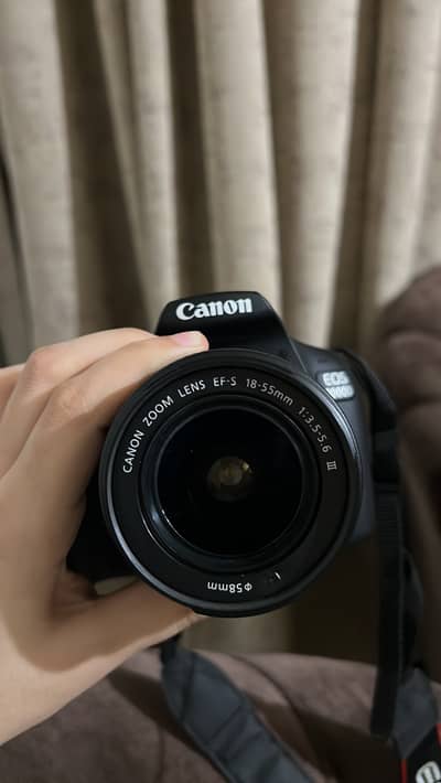 Canon Eos 2000D with box original