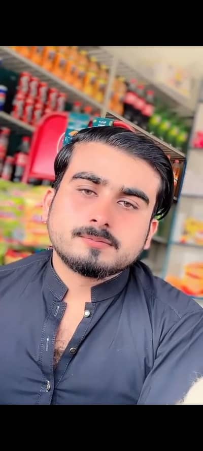 KISI FEMALE KO HOUSE BOY CHAIYE TO  MUJH SA CONTACT KARAIN 03156287339