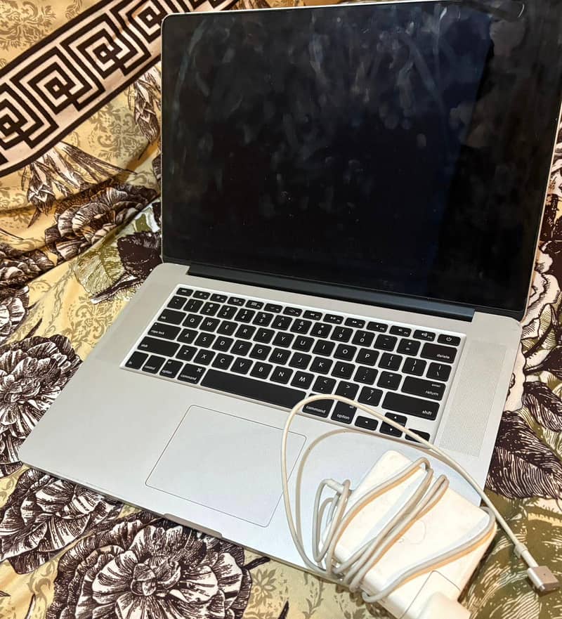 MacBook Pro 2015 0