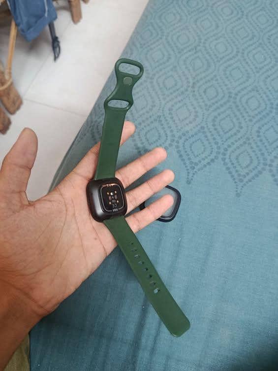 Google Fitbit Versa 3 2