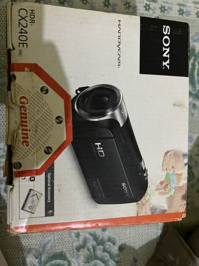 Sony HDR CX240E