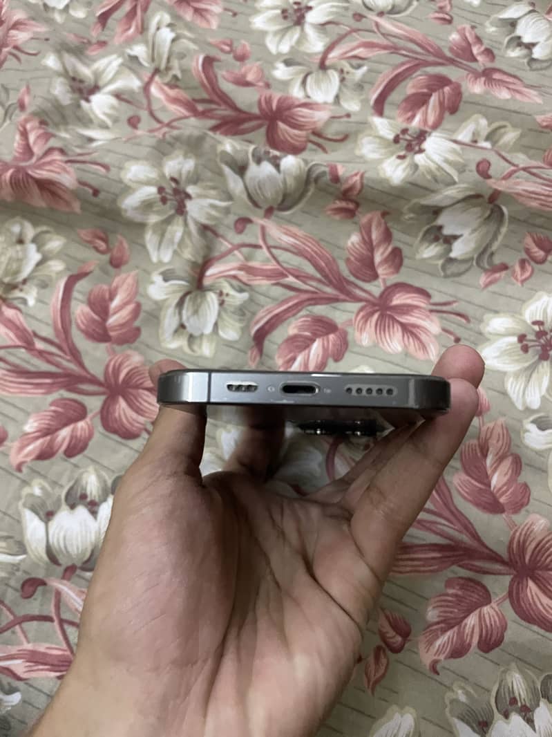 Iphone 13 pro 4