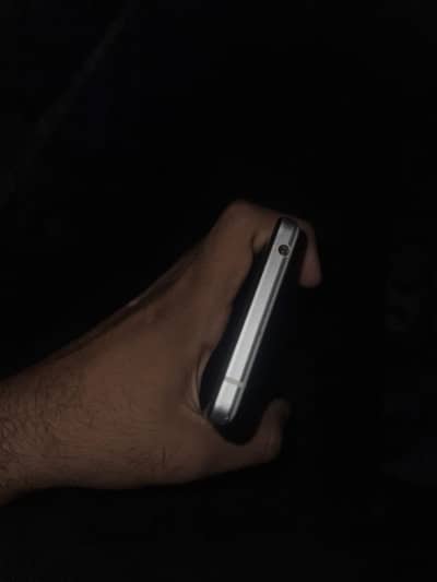 Aqus sens 5g 4/64 argent sale