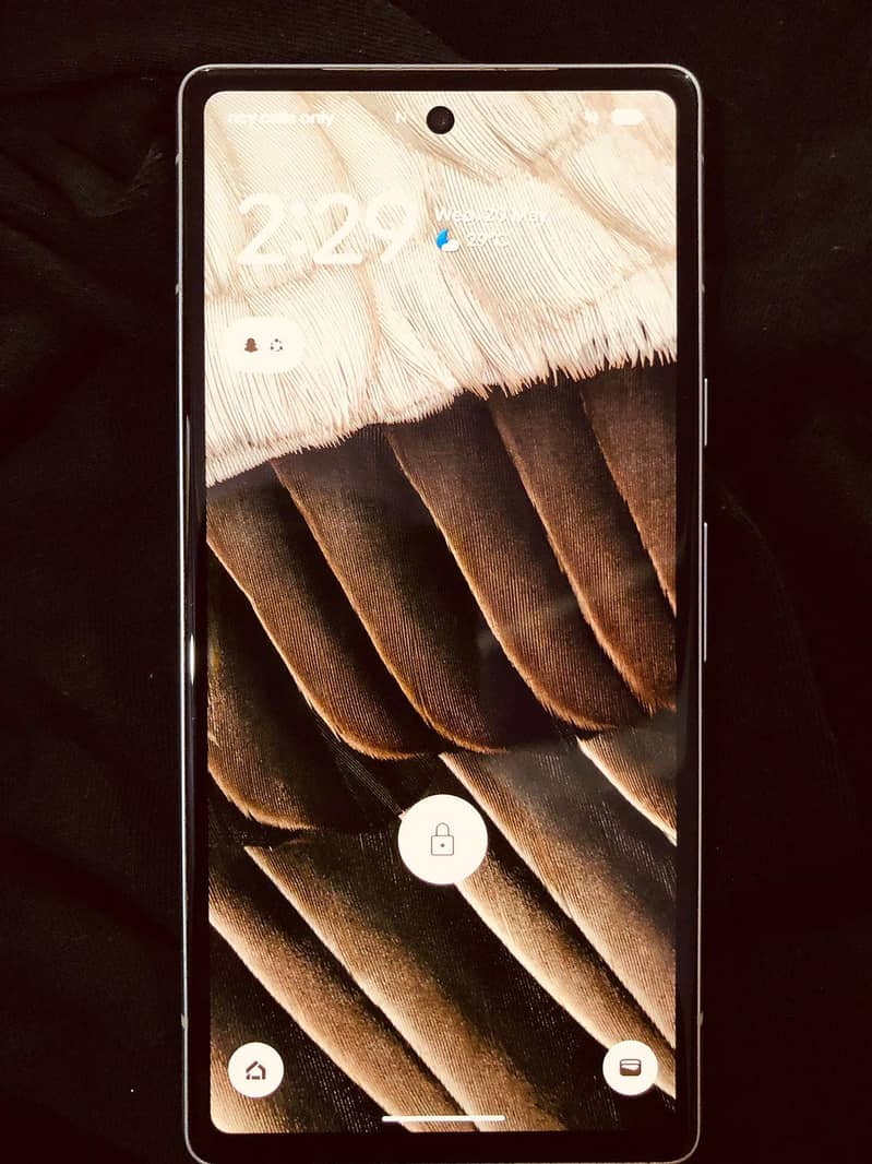 Google pixel 7a mint condition 2