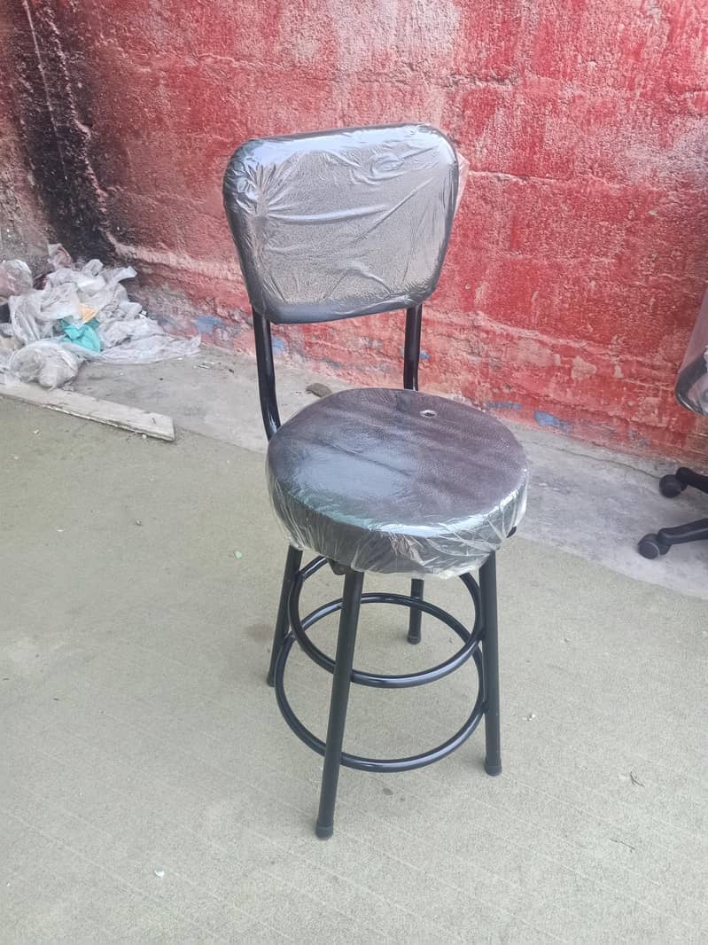stool type chair 3