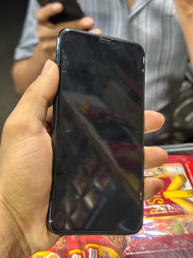 iPhone 11 Pro Max 1