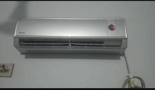 gree ac 1.5 ton simple ac  available