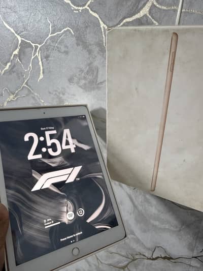 iPad 8 Generation With Box