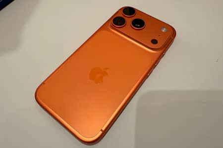 iPhone 17 Pro Max Fu - Sim time - Box - Urgent Sale