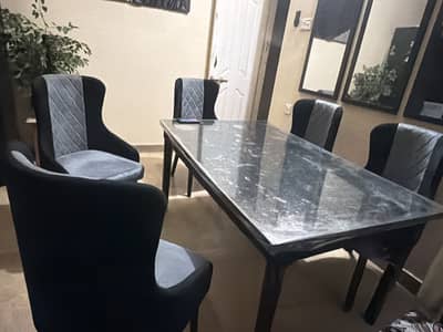 Dining for sell