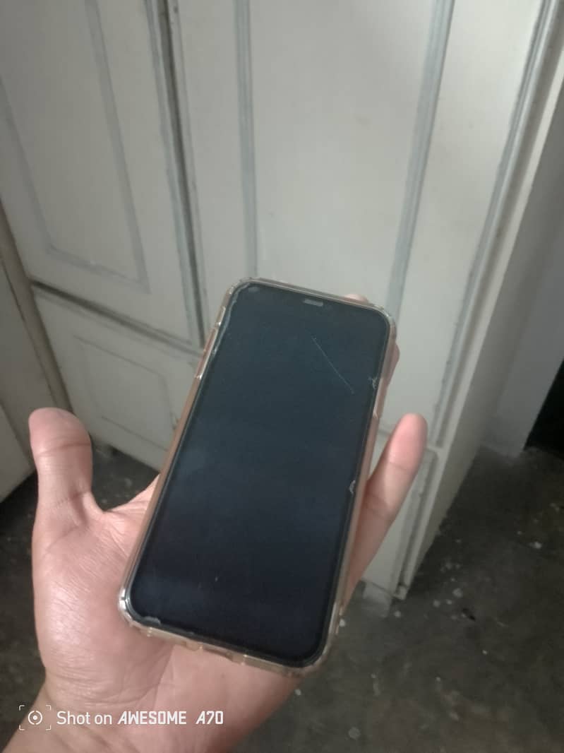 iPhone 11 2