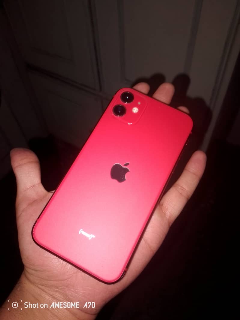 iPhone 11 4