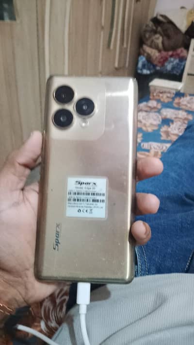 sparkx edge all ok back glass crack no fault