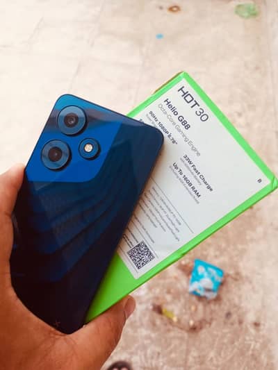 infinix hot 30 One hand lady use from day one