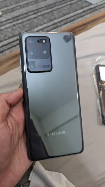 Galaxy S20 Ultra 5G | 12/128 | Snapdragon