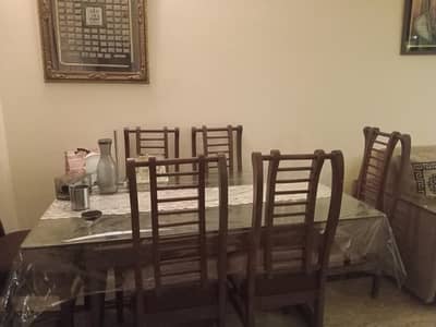 very elegant   top double  mirror  dining table urgently sale