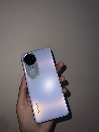 Vivo v50