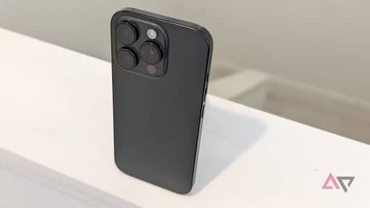 Iphone 16 pro with box