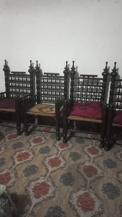 wood chairs and table