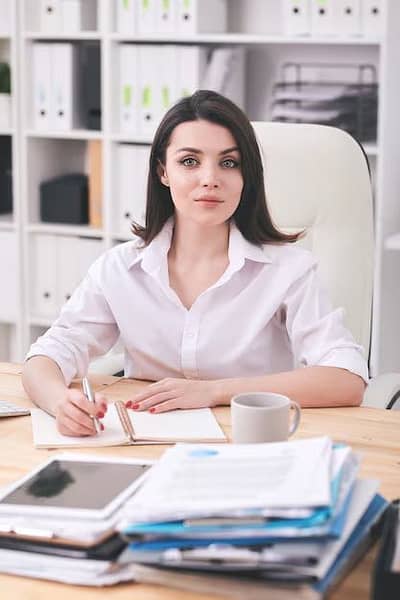 Female Office Ordinator (work from home )