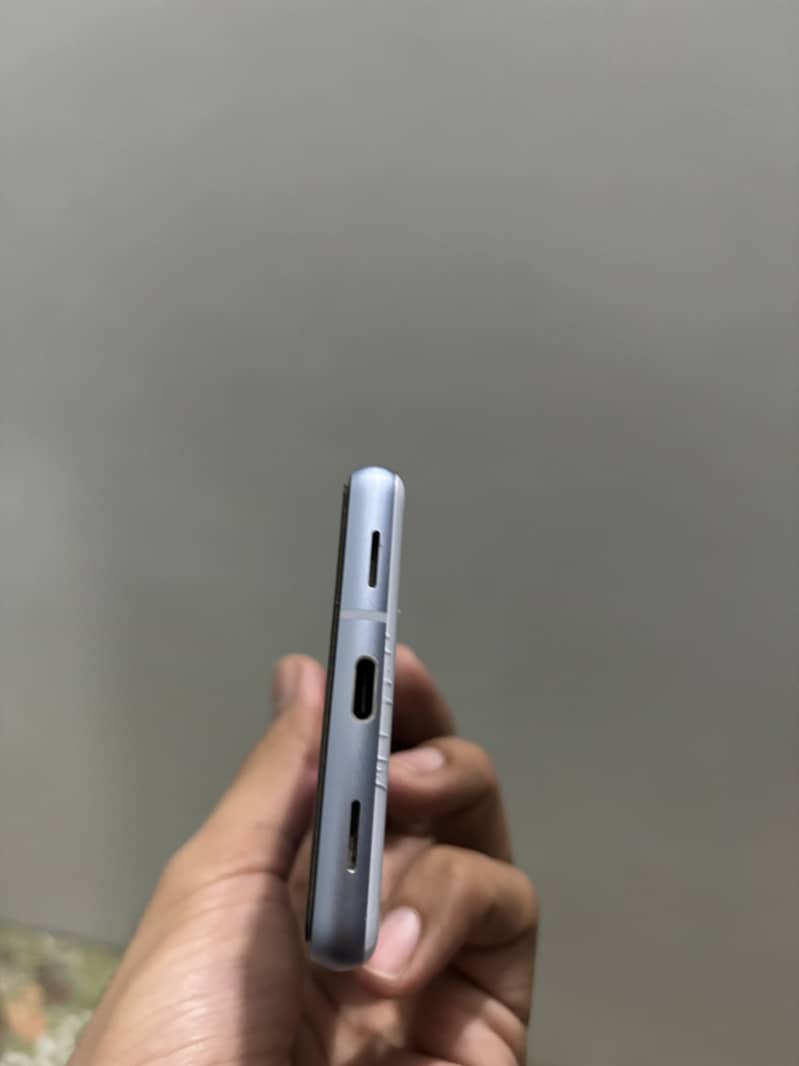 Google Pixel 7a 4