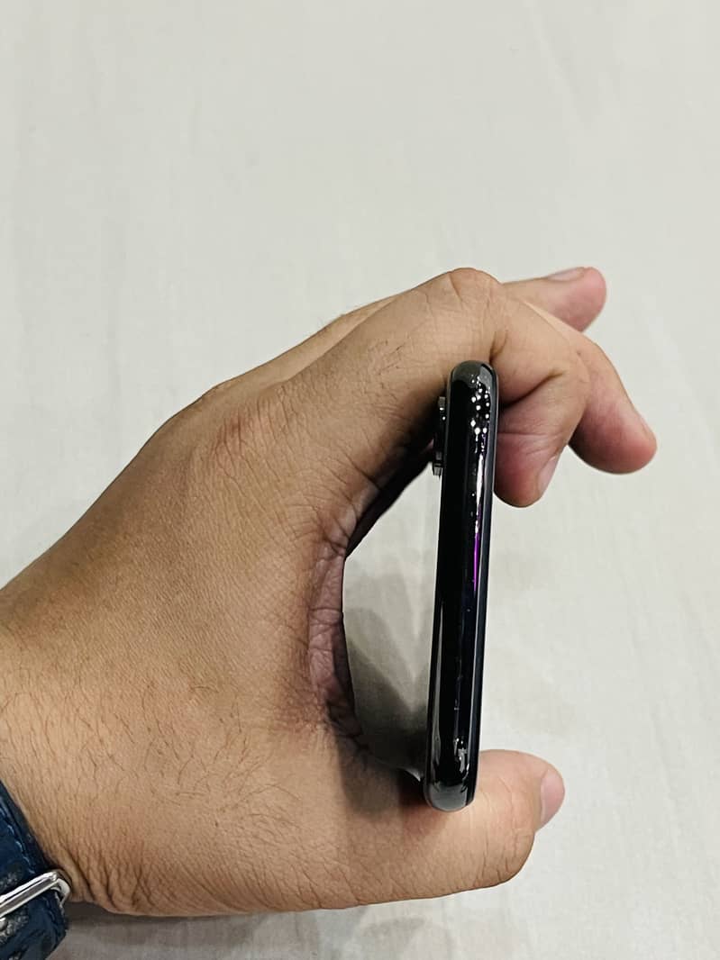 Iphone X 4