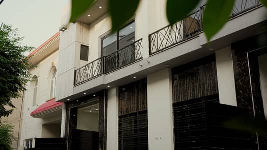 0321 86 10 688 Brand new 3.75 Marla double story house available for sale in Main canal road societies