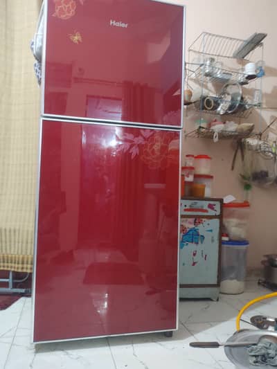 Haeir Red Crystal Fresh Fridge