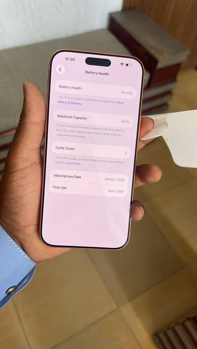 iphone 17 pro max 256Gb 4 month sim time Wala 0 cycle count