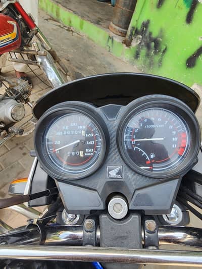 HONDA CB125F