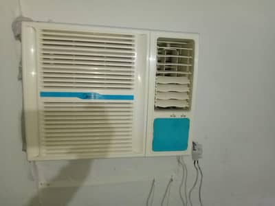windows ac 10/10 condition original 0.75 ton
