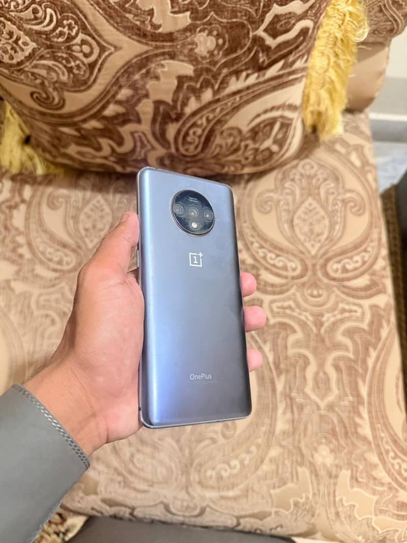 ONE PLUS 7T 3