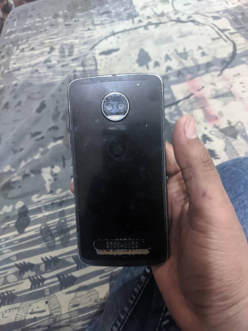 moto z2 force 1