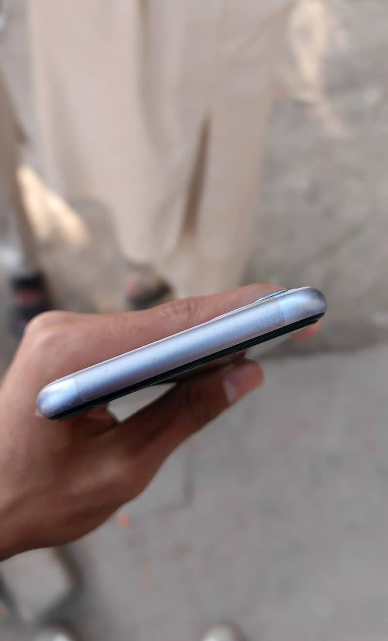 iPhone 11 1