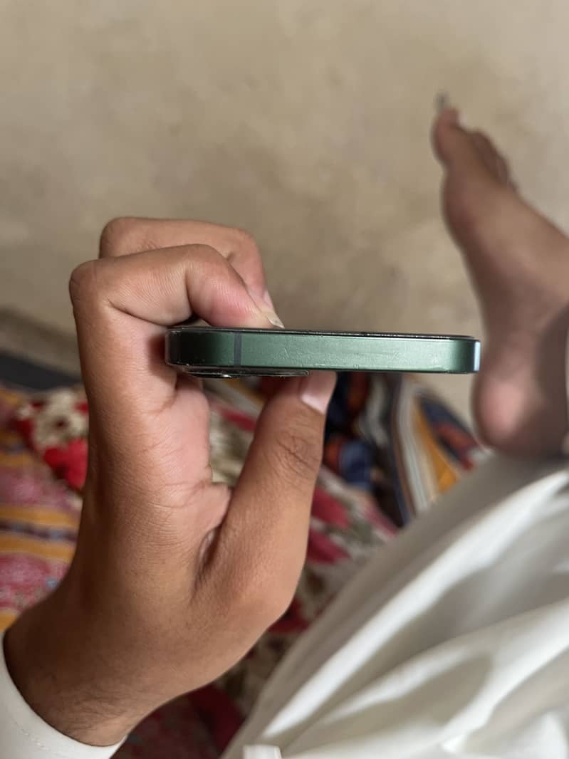 iPhone 13 jv 5