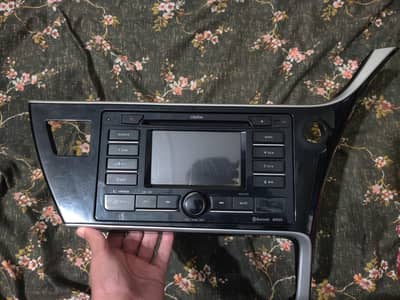 clarion CD and bluetooth player for Toyota Corolla gli with grill