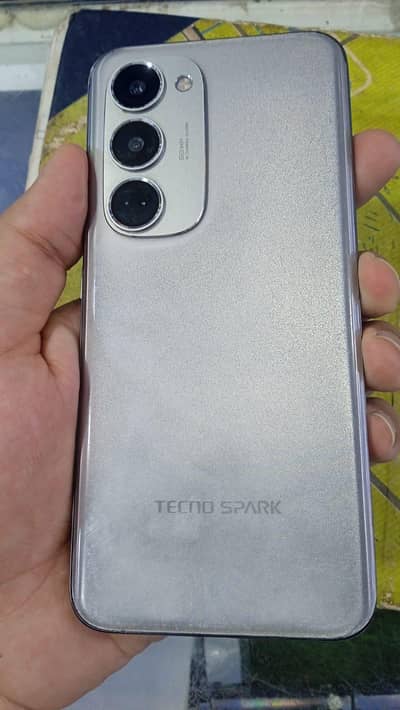Techno Spark 40 Pro Plus