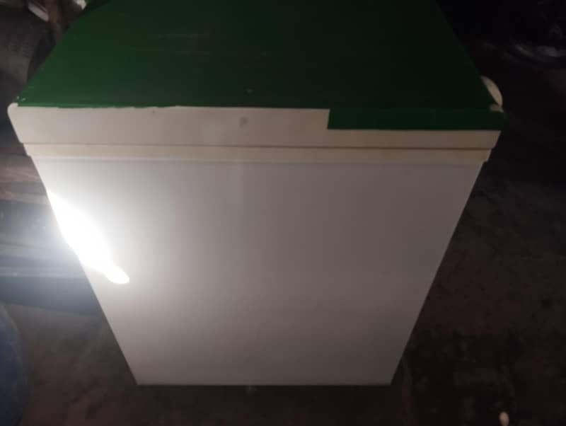 waves deep freezer 1