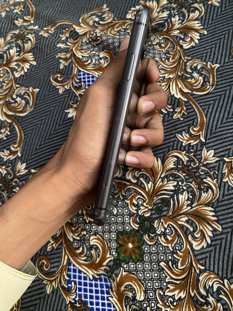 iPhone 11 1
