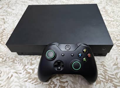 XBOX one X - 1 TB - FOR SALE