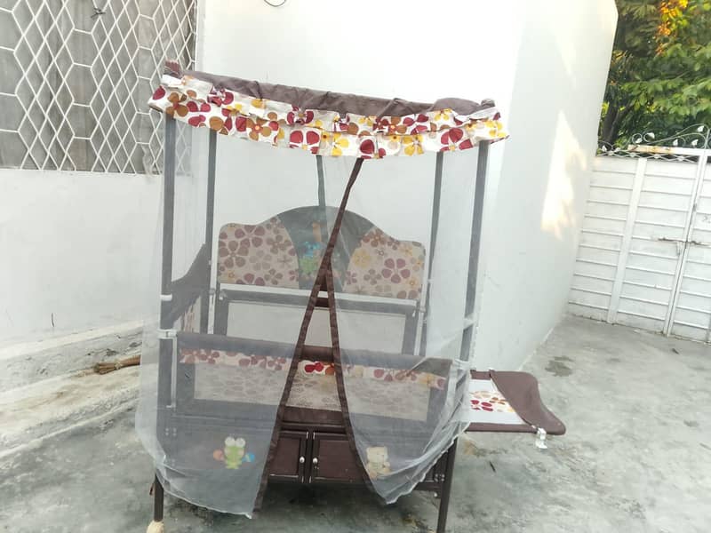 babies cot bed 0